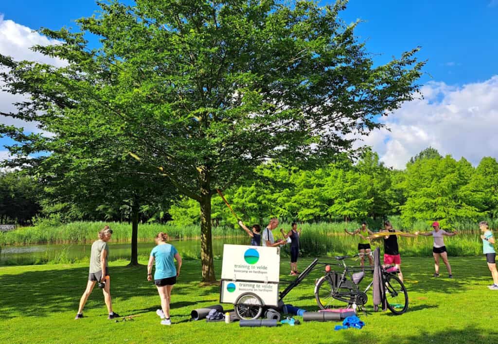 Training-te-velde-buiten-hardlopen-en-bootcampen-natuurpark.
